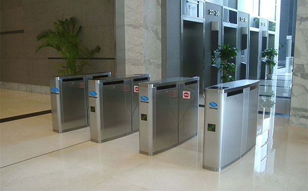 1598580428181787.jpg v2-72e935976a285048a12f2a6765259c27_720w.jpg