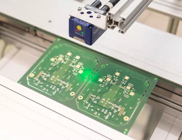 工业读码器读取pcb板上的条码 工业读码器读取pcb板上的条码